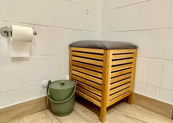 Cristianos Vistas Al Mar Y Cerca De La Playa