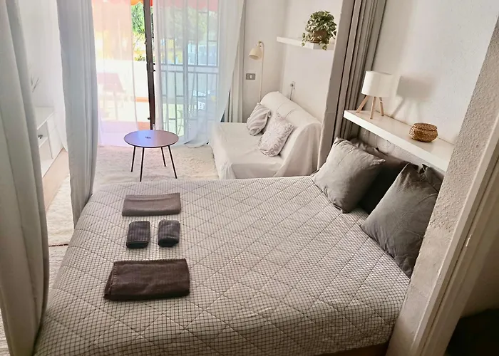 Cristianos Vistas Al Mar Y Cerca De La Playa Апартаменты